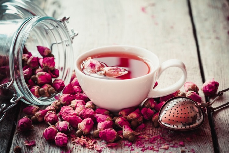 Uống trà hoa hồng có tác dụng gì?